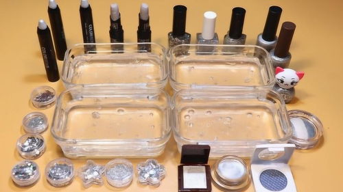 恶作剧史莱姆,4种不同颜色的化妆品指甲油,DIY制作无硼砂史莱姆