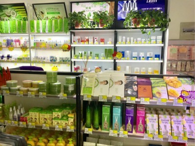 开化妆品店赚钱吗?小资生活孕育创业发展的美丽商机