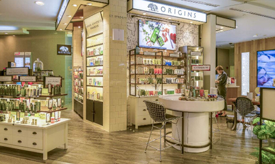 探索化妆品加盟与制造 机遇与路径解析